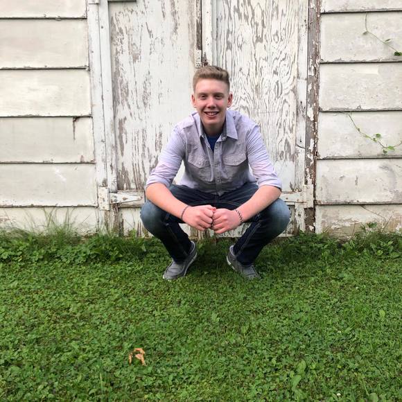 Meet your Posher, Carter - Picture 1 of 1